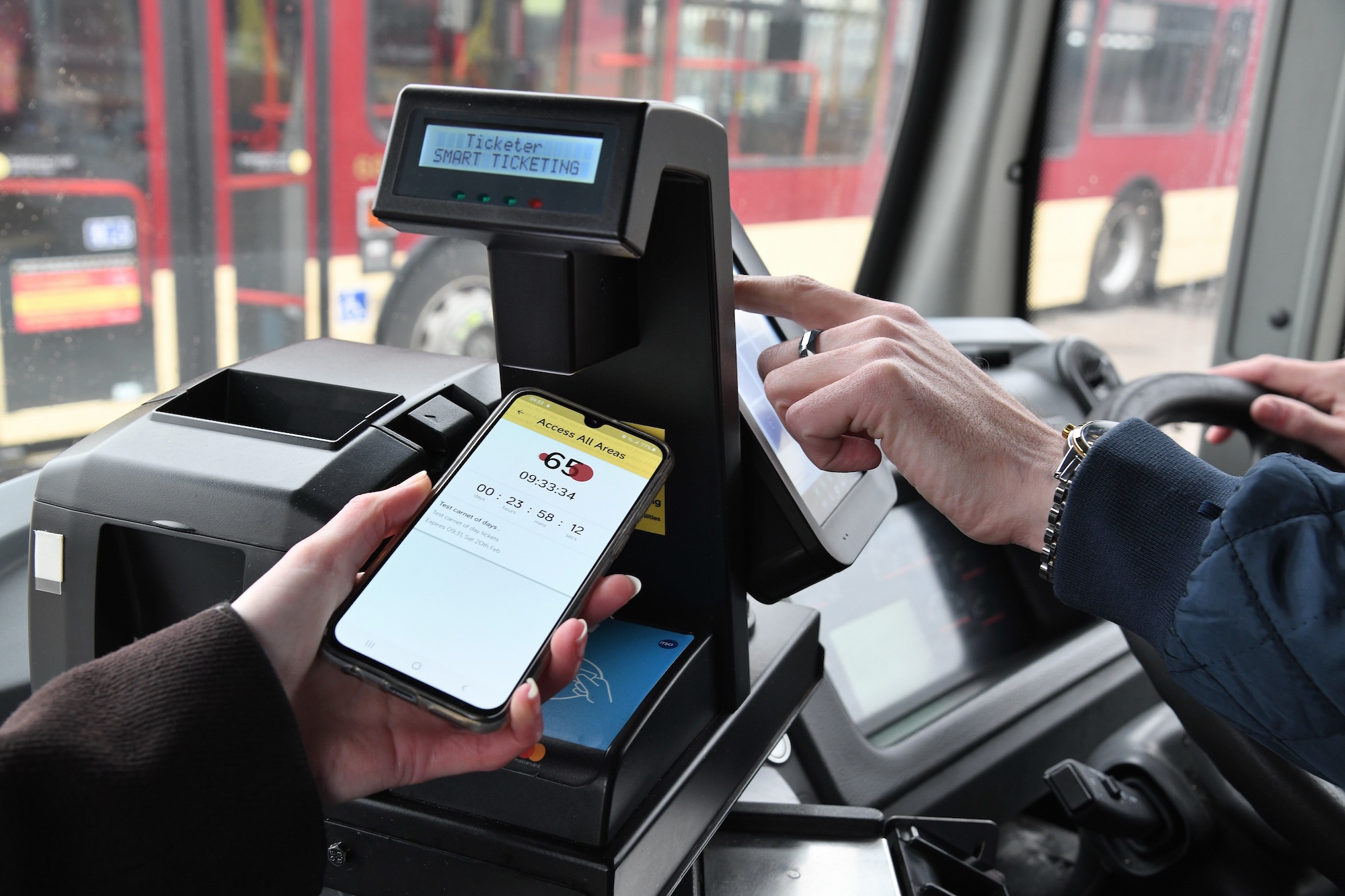 Bus Company Unveils New Flexible Tickets For Summer Travellers